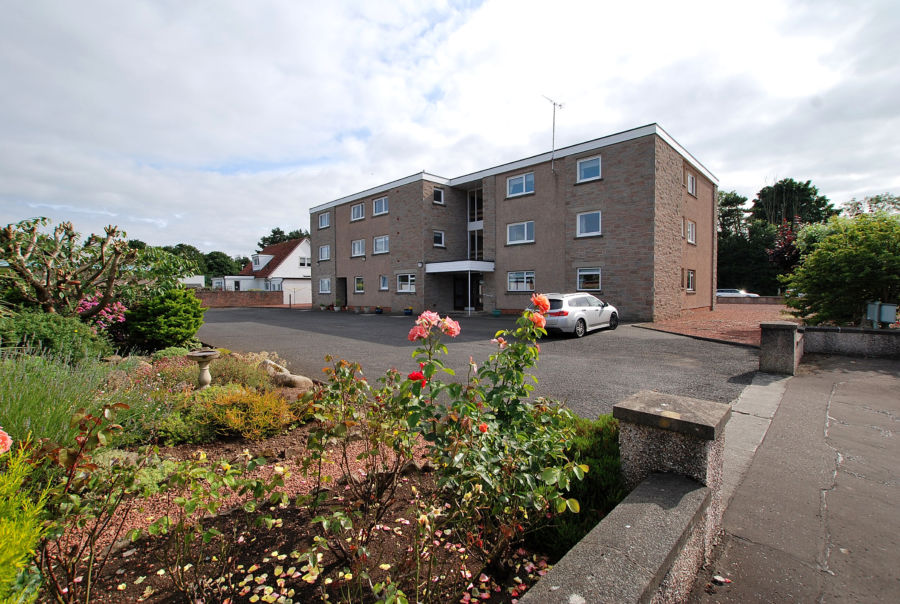 Ayr, Doonfoot, North Doon Place, KA7 4DH Black Hay