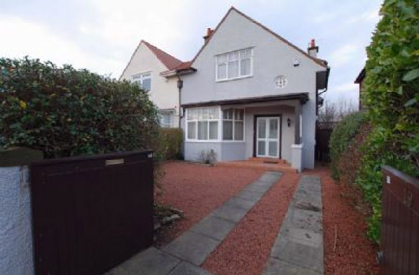 Troon, “Rossleigh”, 19 Morven Drive, KA10 6NQ Black Hay