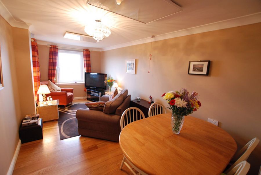 Troon, 39 Sanderling View, KA10 6LU Black Hay