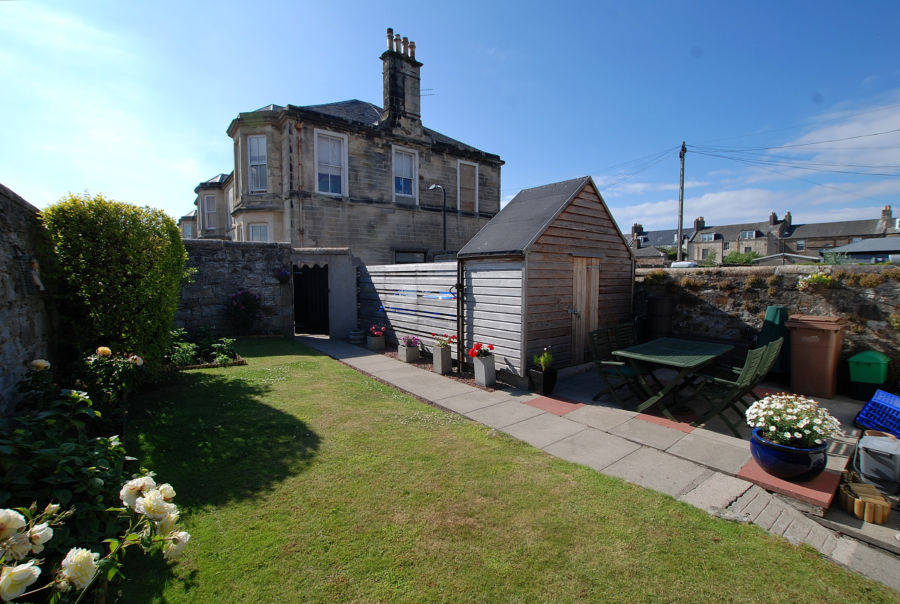 Ayr, Alloway Place, KA7 2AA Black Hay