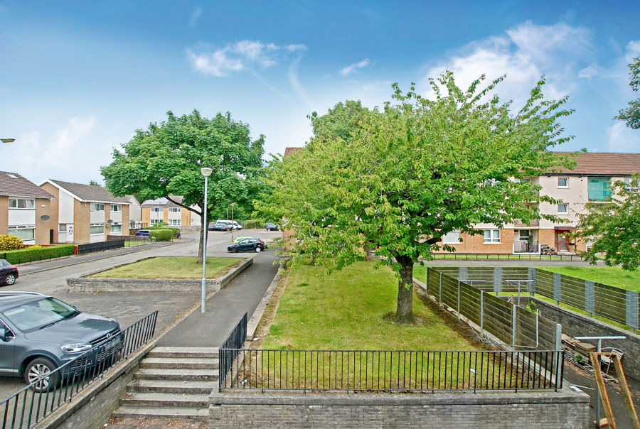 Glasgow, Knightswood, Archerhill Road, G13 3YA Black Hay