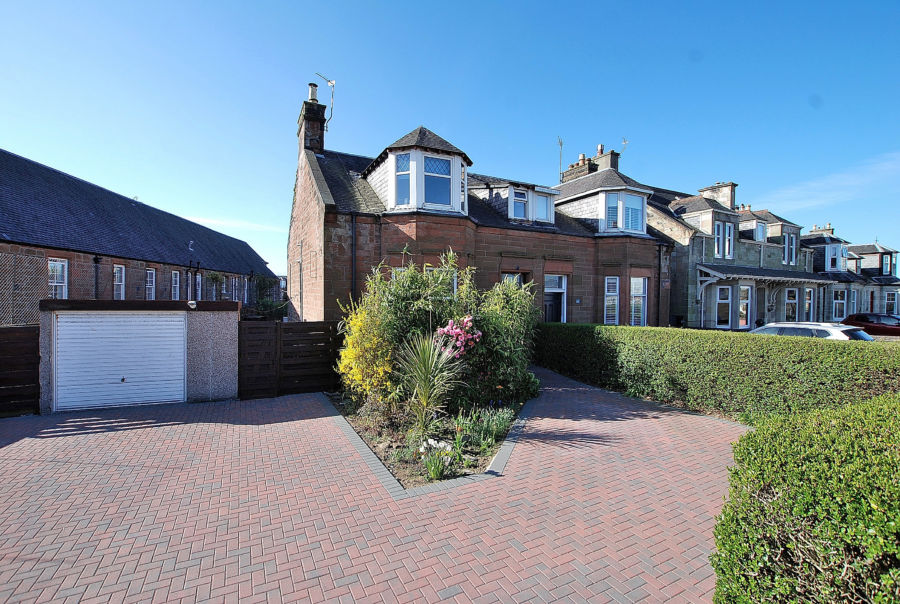 Ayr, Holmston Road, KA7 3BB Black Hay