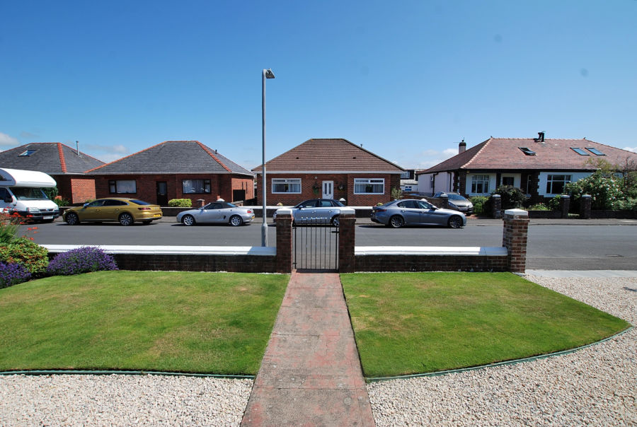 Prestwick, Weir Avenue, KA9 2JY Black Hay