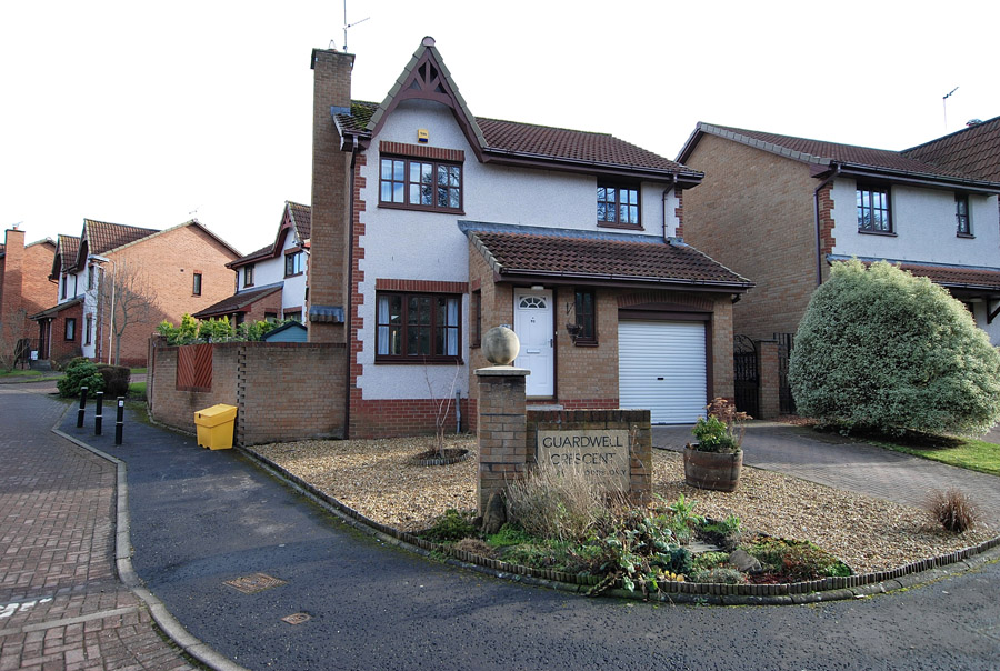 Edinburgh, Guardwell Crescent, EH17 7HA Black Hay
